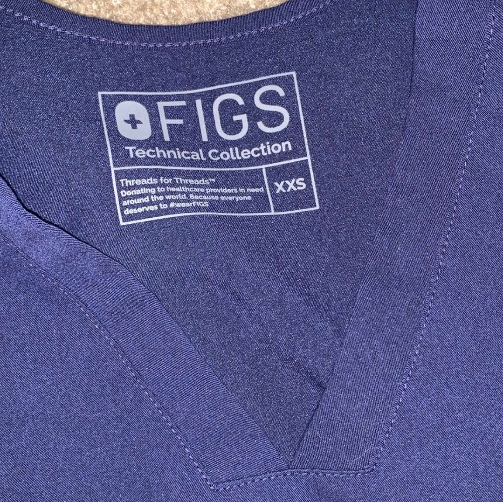 Figs Scrub Top